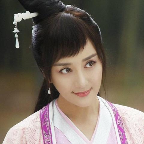 足球天下2013平民逆袭指南，揭秘顶级战术与阵容搭配秘籍