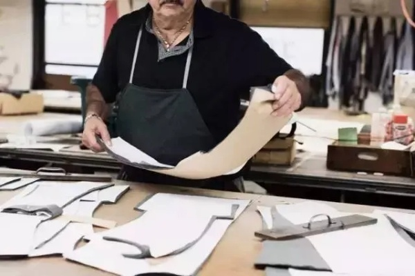 绝版裁缝图纸哪里找？揭秘三大图纸类型与暴利商机