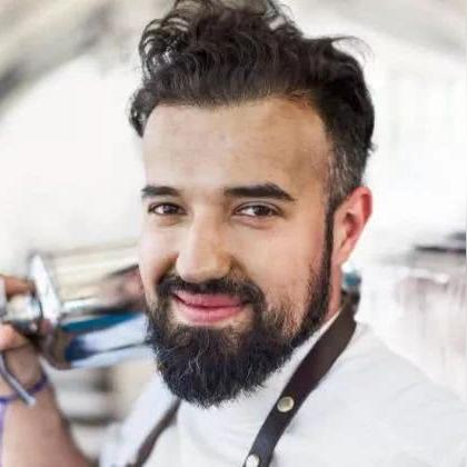 爱丽丝怎么玩才不翻车？深度解析怀表博弈与求生思路