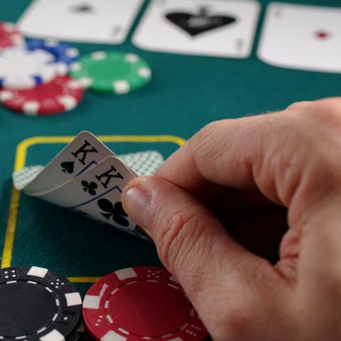 别再找野鸡服了！神之领域官网独家解析与隐藏福利领取