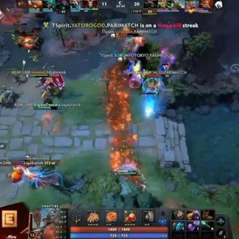 皇族White微博消失后，为何玩家仍痴迷他的上单对线细节与直播梗？