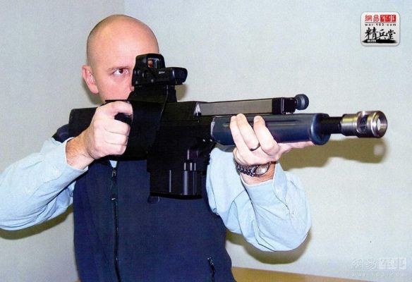 用腿开枪的极致爽感，盘点那些能装在腿上的变态枪械