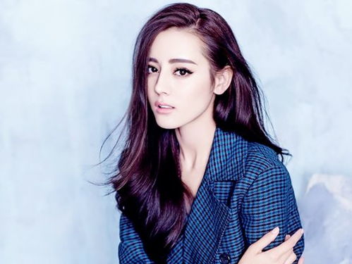 迪丽热巴狂发百张自拍？独家解锁热巴神颜原图与修图秘籍