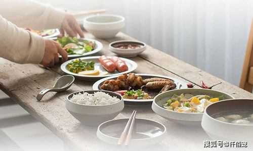 别再盲目摆摊了！2026年高自由度美食游戏经营策略全解析