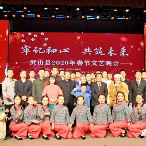 2014国庆套性价比如何？称号属性与实战价值深度复盘