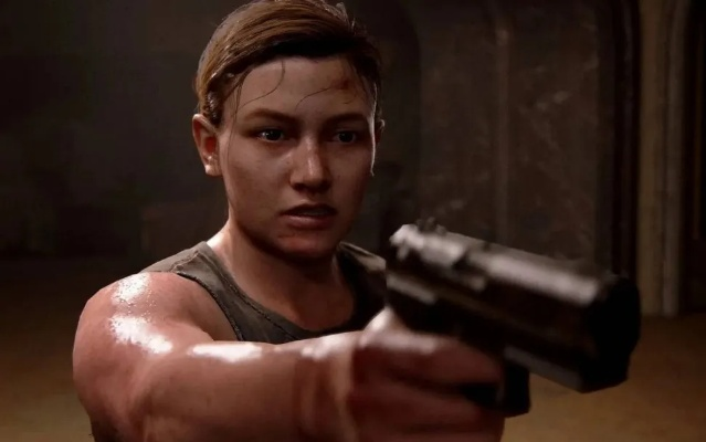 美末S2艾比肌肉不大,尼尔称绝不迎合,剧版改动究竟为哪般?