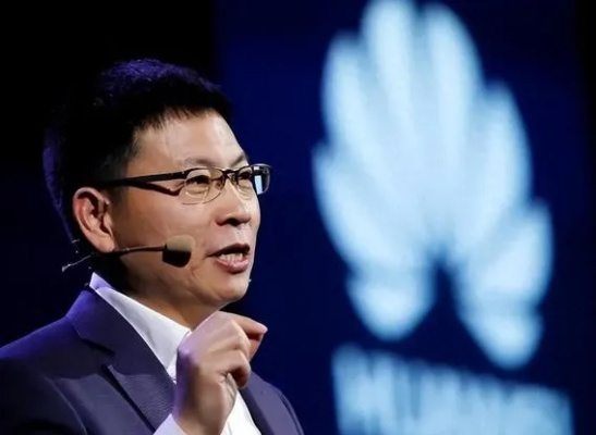 余承东回应Pura X争议,低情商?说话不严谨咋办?游戏玩家瞧瞧