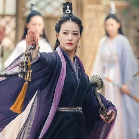 倚天2自由世界平民生存指南，揭秘顶级装备打造与高效搬砖门道