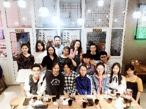 《花园生活》新篇章：无人机群开发工作室神秘新作首曝