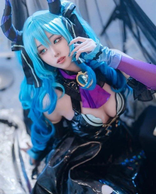 超梦体型相似主播cos超梦