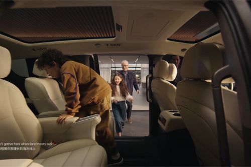 理想MEGAHome揭秘家用车天花板