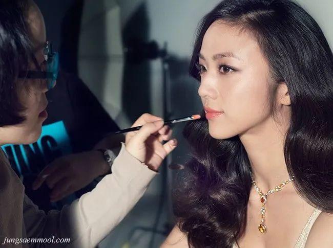 汤唯全智贤同框看秀，普通人如何翻牌这种顶级松弛感？