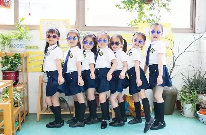 史上最牛毕业照怎么拍？2026爆款创意与低成本实操指南