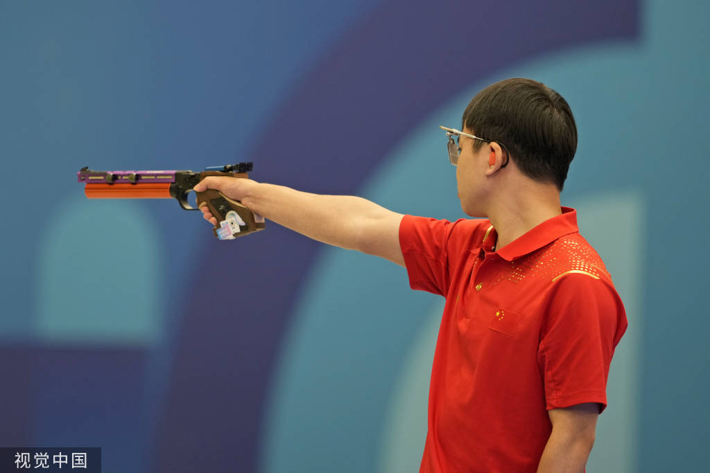 《2008北京奥运10米气手枪:赛场瞬间,心路历程》 《2008北京奥运10米气手枪:赛场瞬间,心路历程》