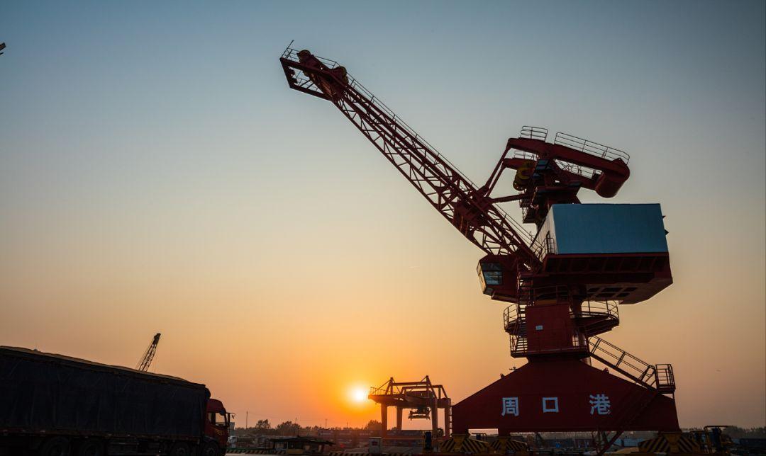 《钢铁崛起》攻略揭秘：全流程实况视频+独家技巧解析