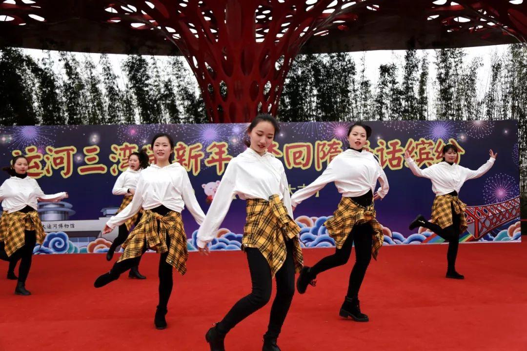 炫舞吧2官网入口在哪？手把手教你玩转节奏与社交