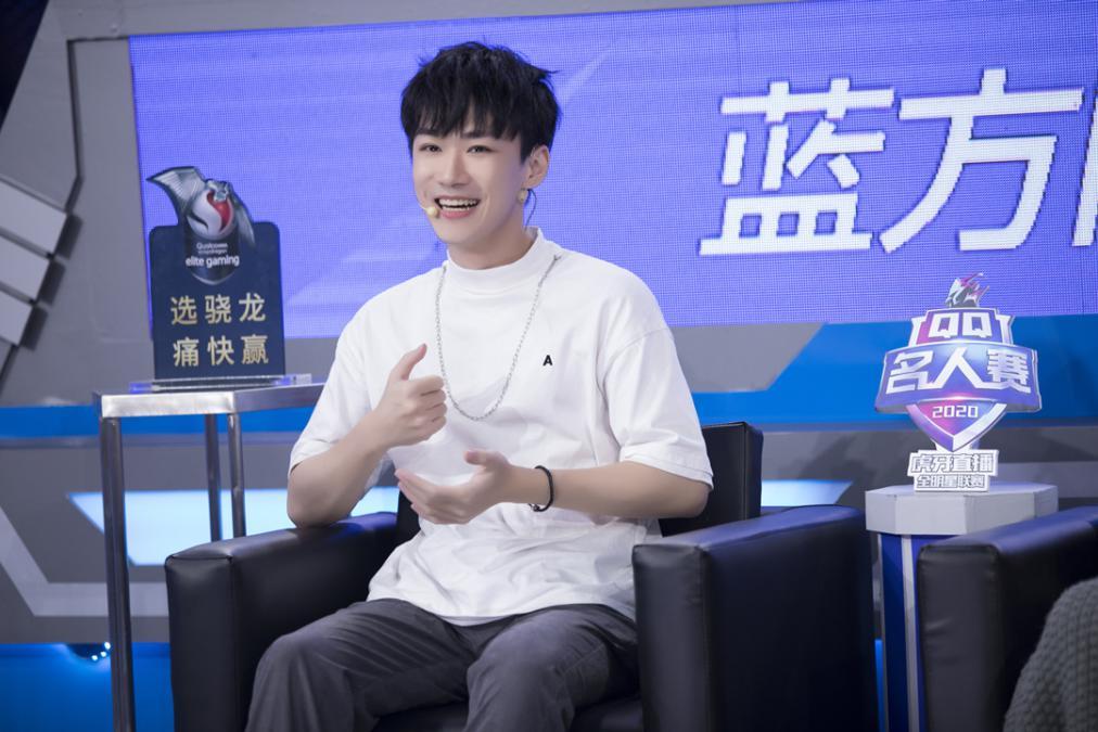 《和平精英》黄金周福利大放送！18倍返利，套装直送，霸榜福利季来袭！