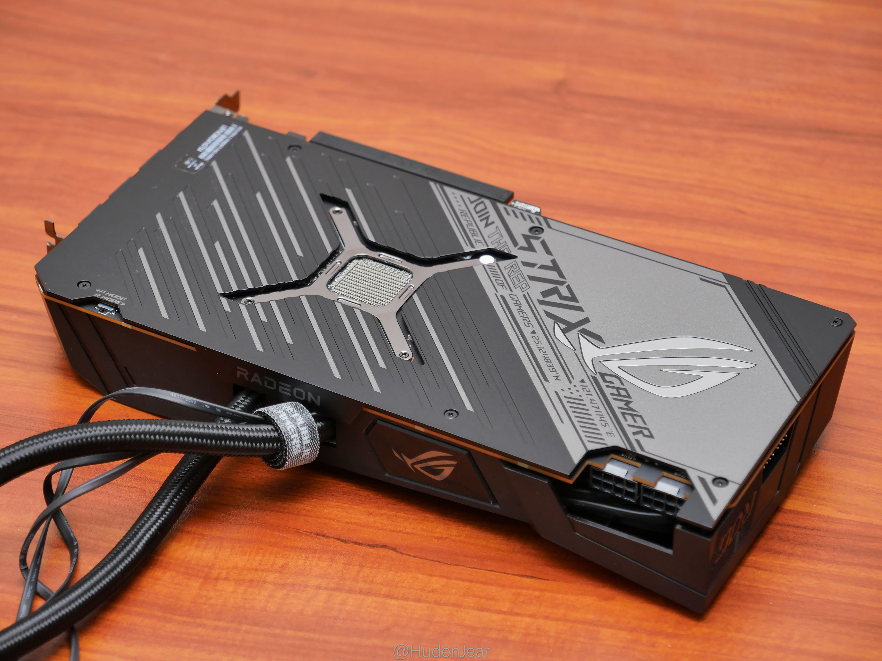 PS5 Pro GPU揭秘：性能直追RX 6800！