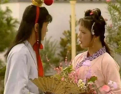 金玉良缘27预告，宝钗扑蝶嫁祸真相？黛玉葬花高虐预警